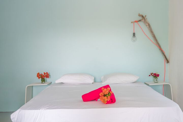 Room 2 of 44