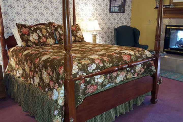 Room 15 of 107