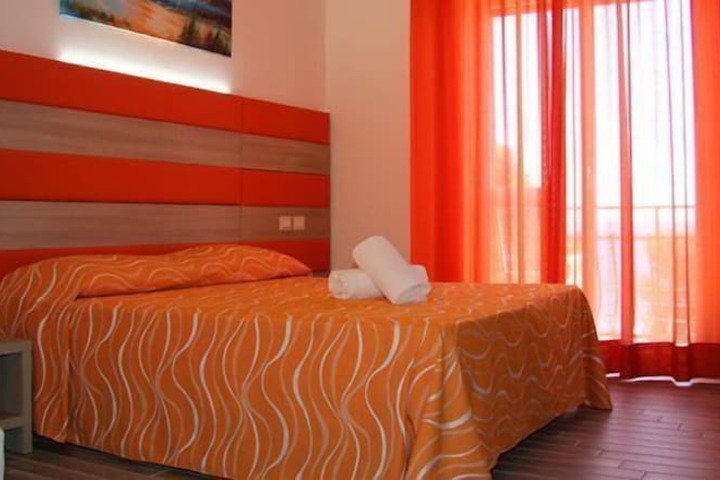 Room 14 of 51