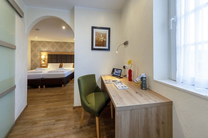 Room 58 of 140