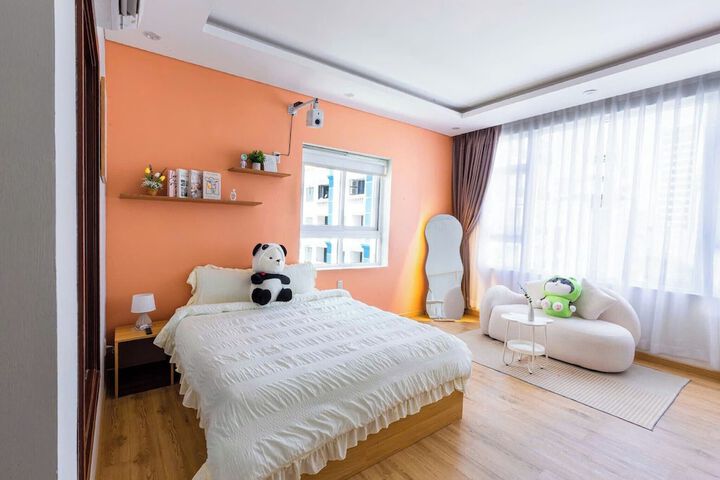 Room 6 of 31