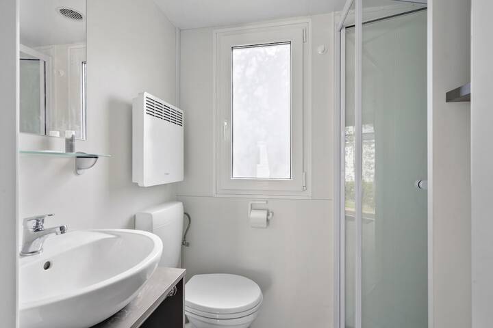 Room 16 of 25