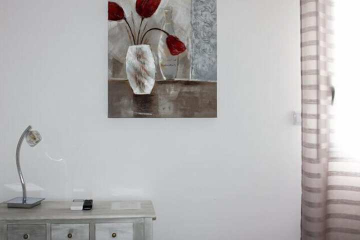 Room 15 of 33