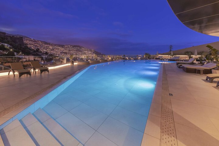 Pool 62 of 99