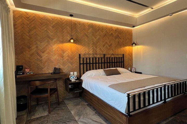 Room 38 of 81