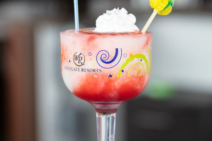 Poolside bar