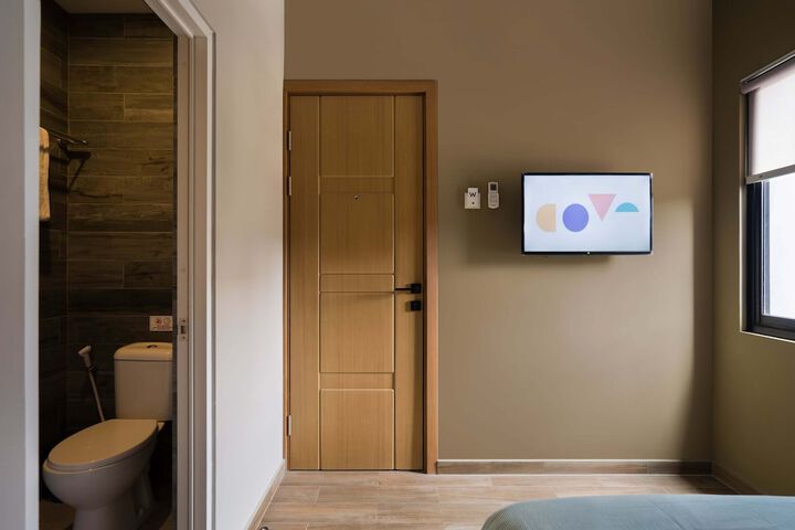 Room 8 of 21