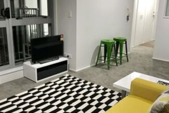 Room 11 of 21
