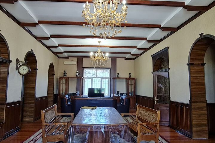 Room 19 of 32