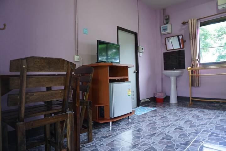 Room 22 of 42