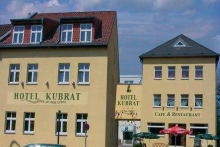 Hotel Kubrat An Der Spree