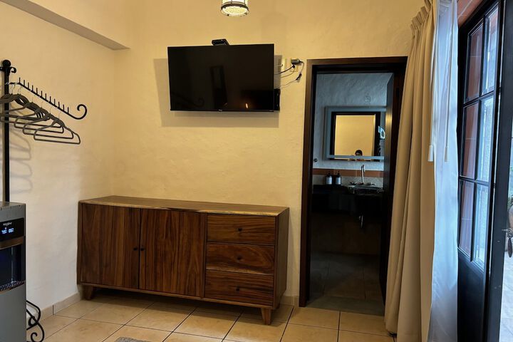 Room 35 of 150