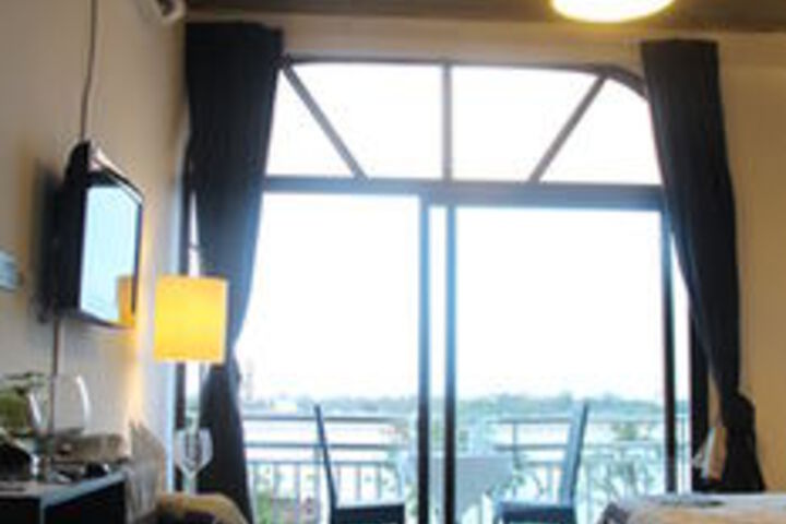 Room 28 of 58