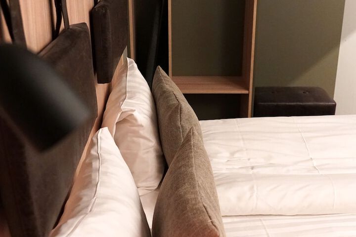 Room 35 of 90