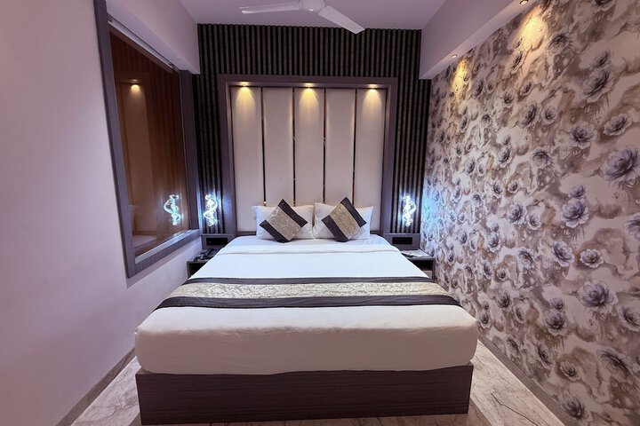 Room 26 of 74