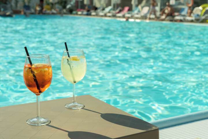 Hotel Pool