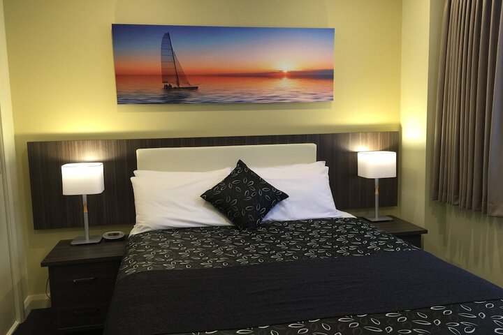 Room 12 of 48