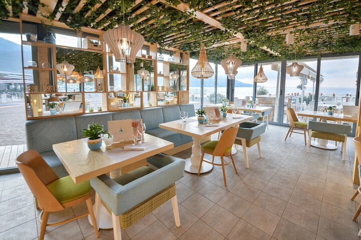 Beach bar