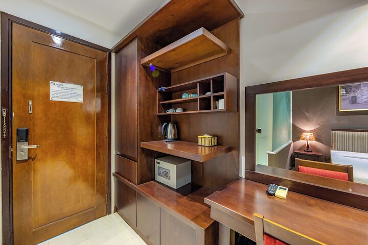 Room amenity
