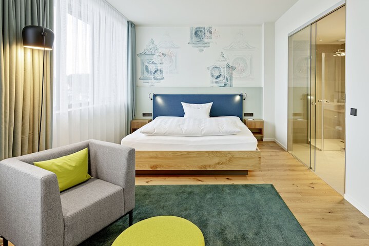 Room 7 of 46