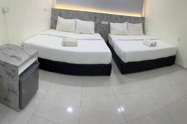 Room 14 of 129