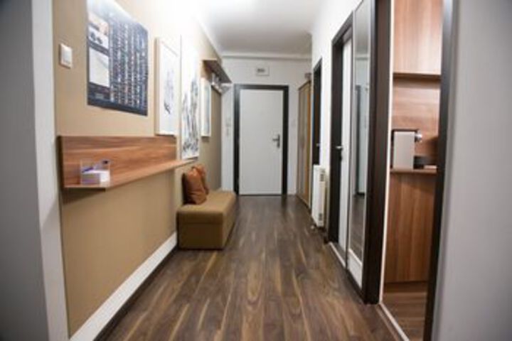 Room 13 of 21