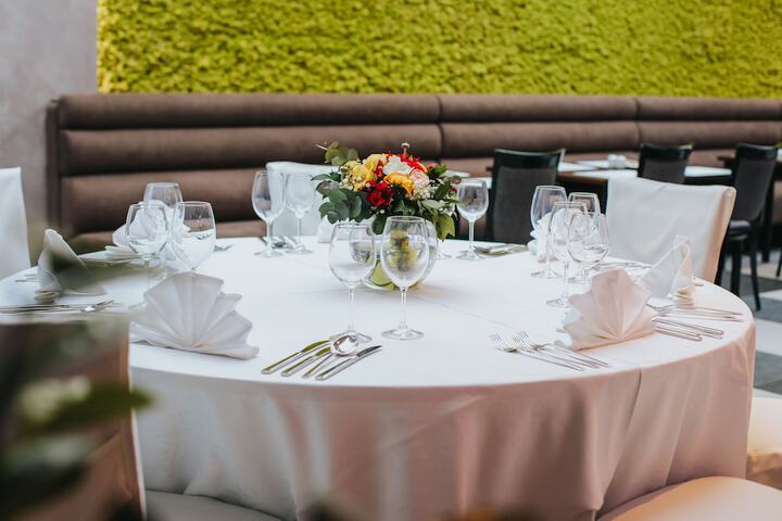 Dining 44 of 63