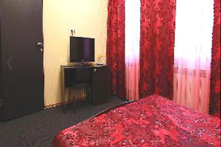 Room 10 of 10