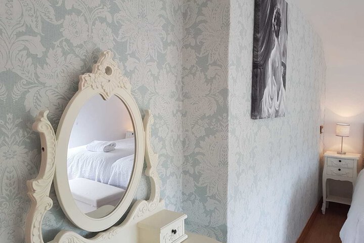 Room 16 of 22