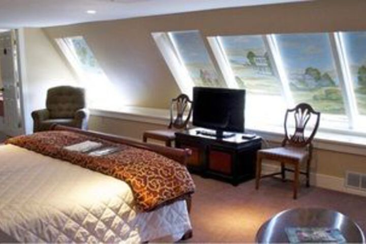 Room 32 of 47