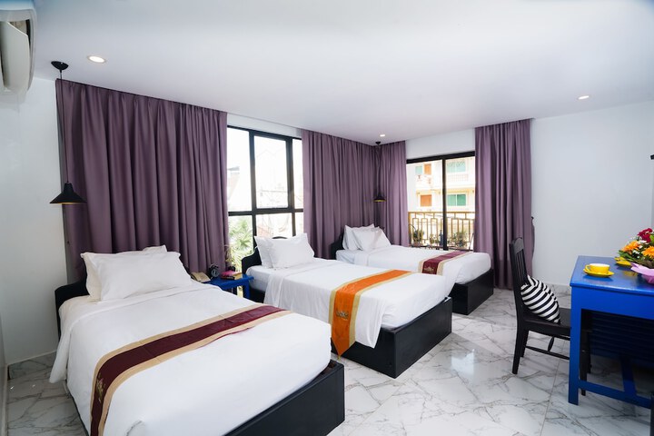 Room 20 of 48