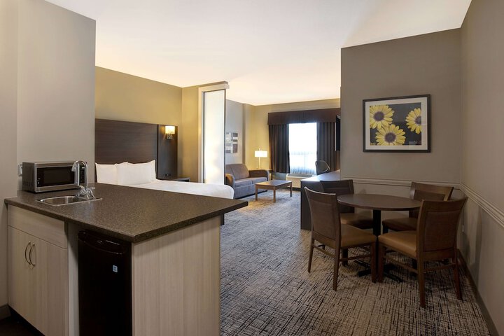 Room 12 of 44
