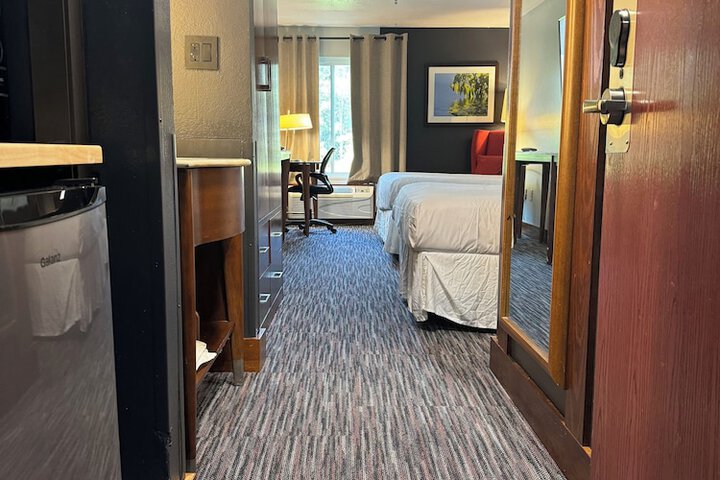 Room 10 of 35
