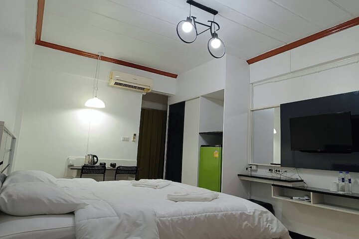 Room 15 of 30