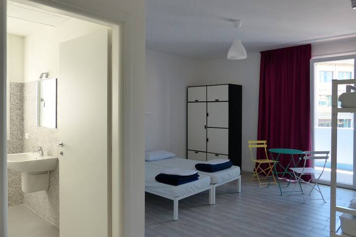 Room 8 of 64