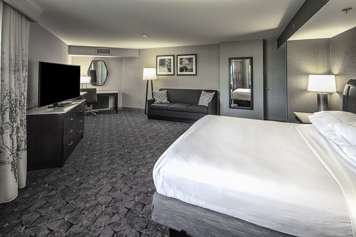 Room 13 of 73