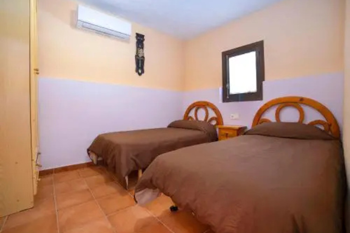 Room 4 of 20