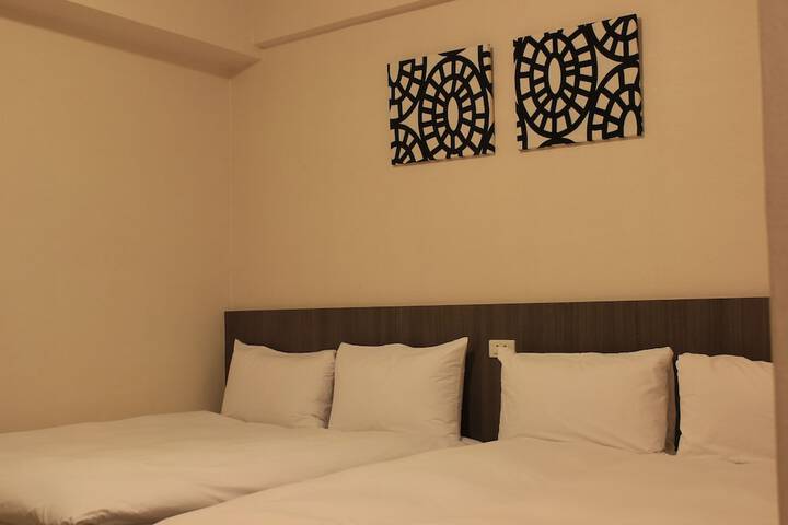 Room 20 of 48