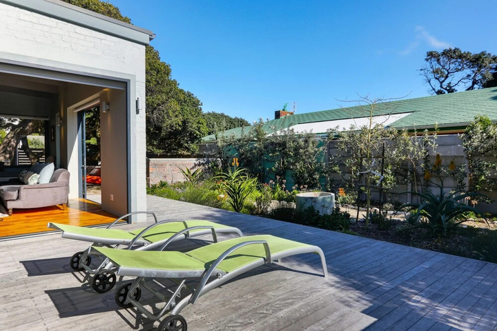 Terrace/Patio 7 of 15