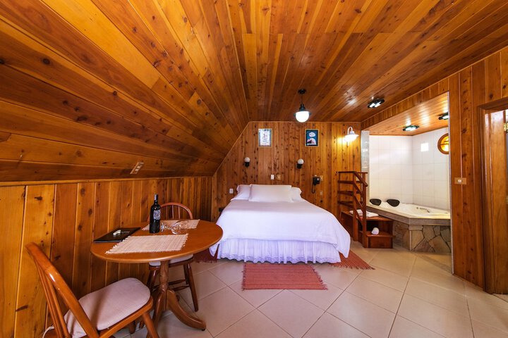 Room 16 of 74