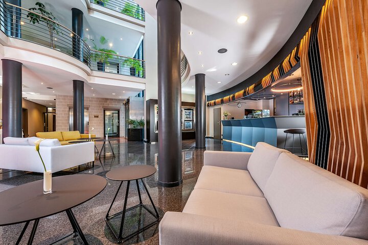 Hotel Lobby
