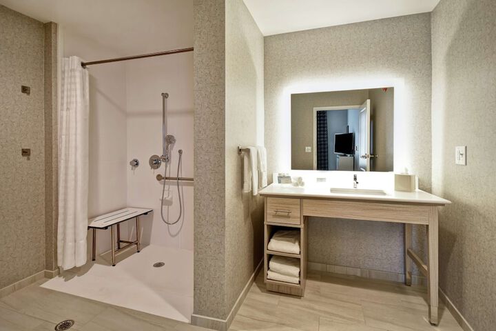 Bathroom shower