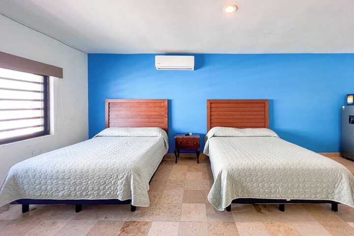 Room 28 of 96