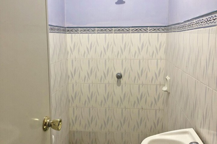 Room 32 of 54