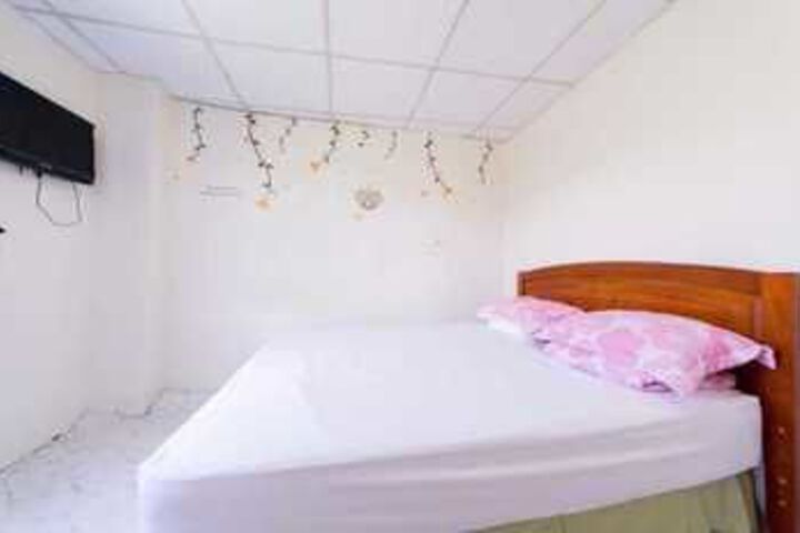 Room 14 of 21