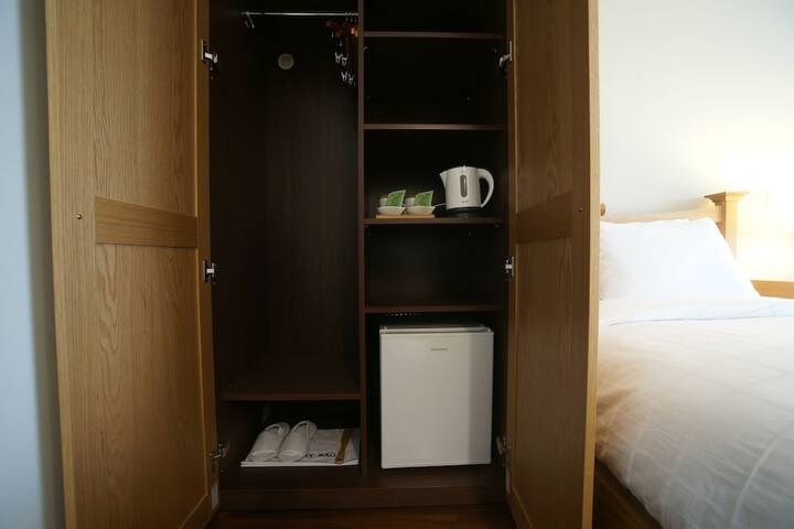 Room 20 of 35