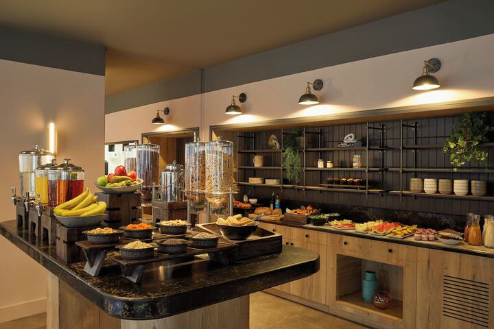 Breakfast/Coffee Service 56 of 72