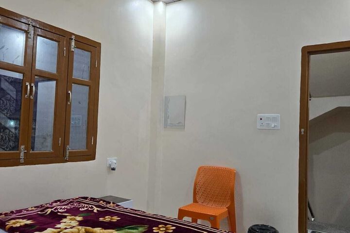 Room 20 of 37