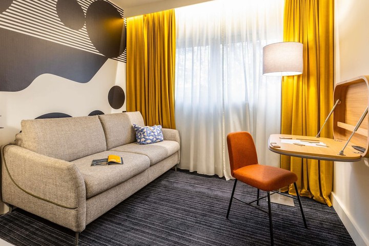 Room 14 of 79