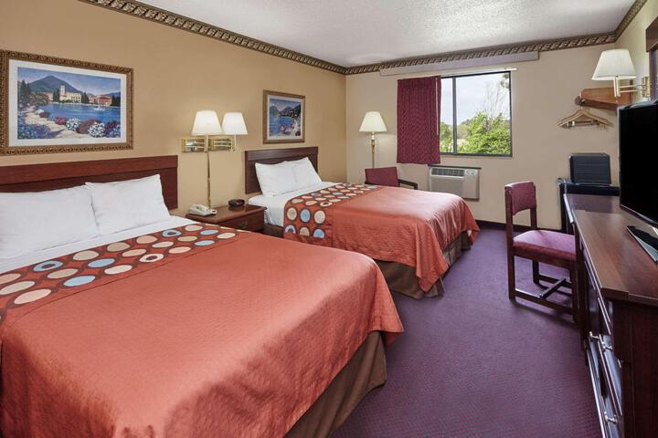 Double Accessible Queen Size Bed (1 of 5)